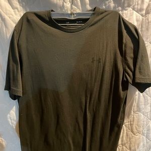 Men’s medium under armor T-shirt